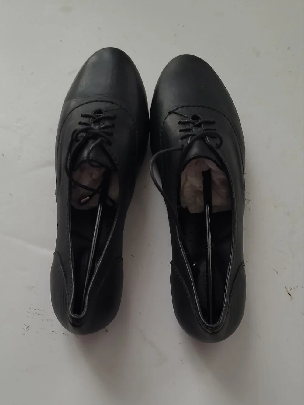 Born Black Leather Lace-Up Oxford Flats